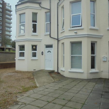 Kali Mera Eastbourne Exteriör bild